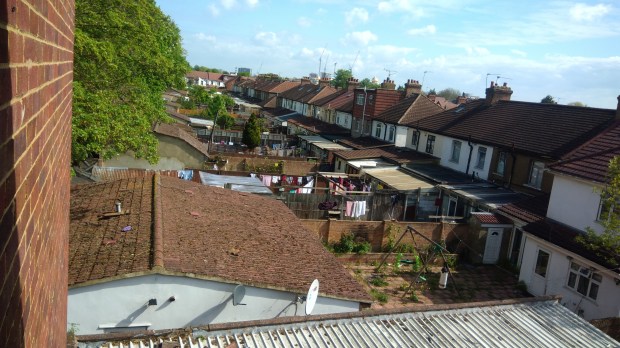 Pic.5_A birdlike view over the neighbors' rear gardens